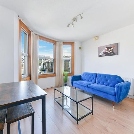 Cozy 1-Bed Apartment In Brixton ロンドン エクステリア 写真