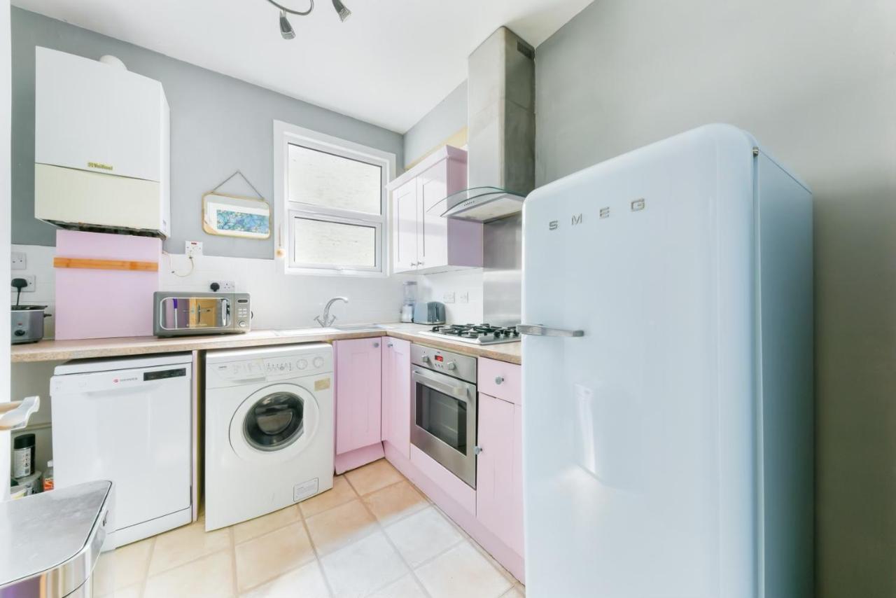 Cozy 1-Bed Apartment In Brixton ロンドン エクステリア 写真