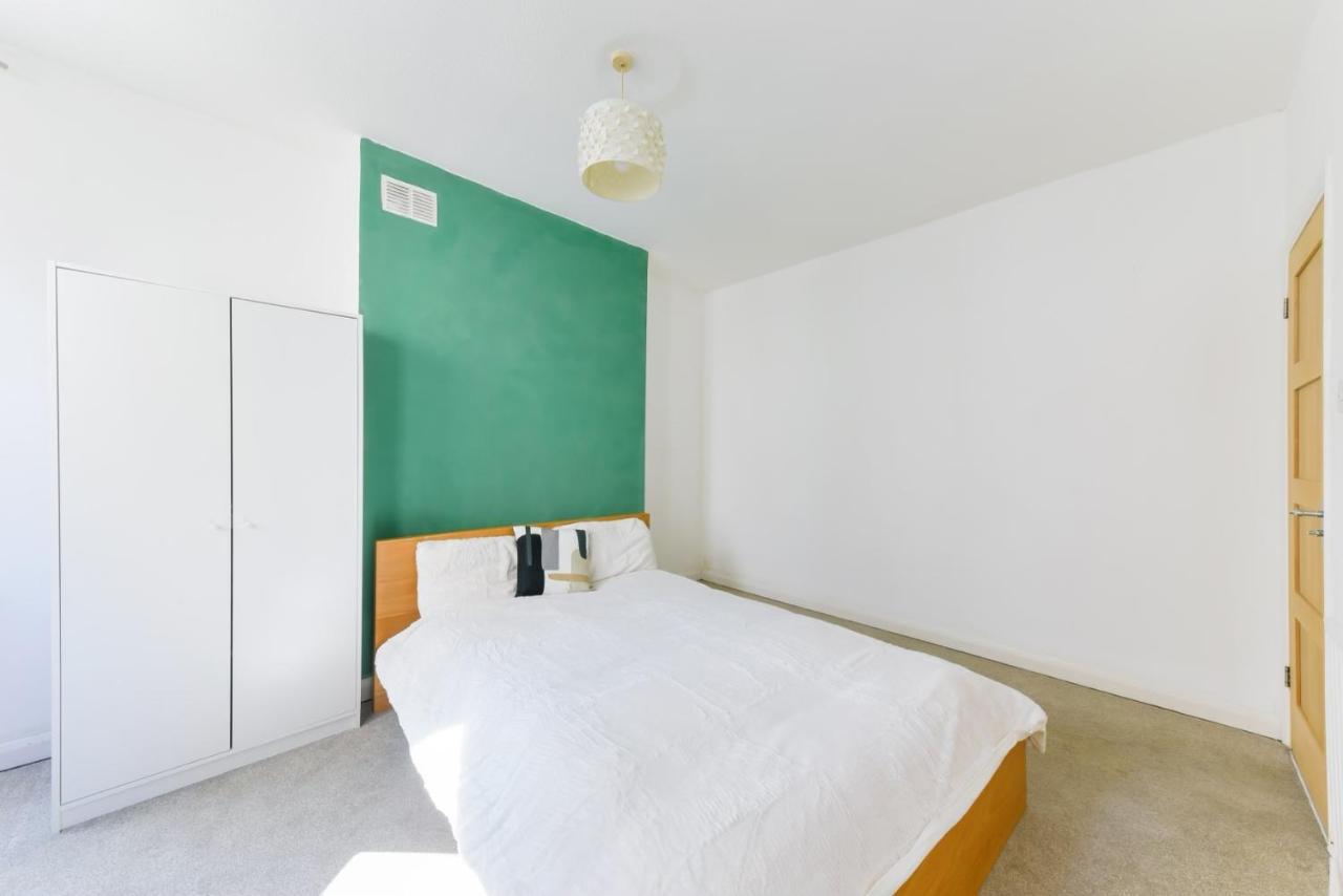 Cozy 1-Bed Apartment In Brixton ロンドン エクステリア 写真